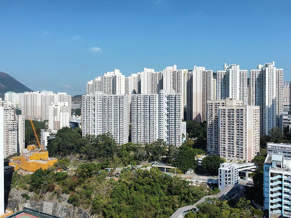 秀茂坪邨屋苑外觀
