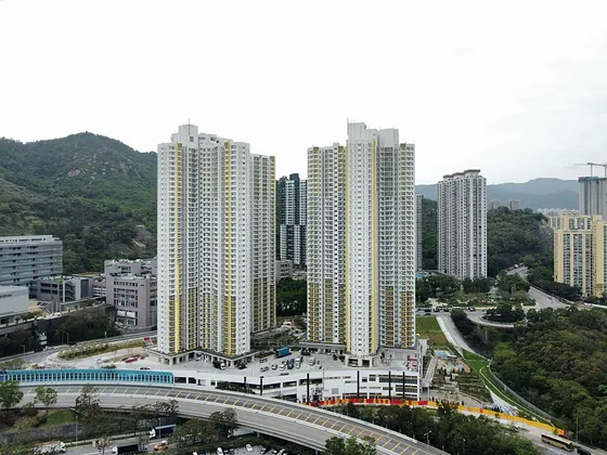 青富苑屋苑外觀