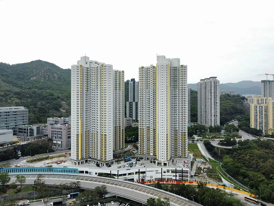 青富苑屋苑外觀