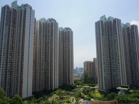 秀茂坪南邨屋苑外觀